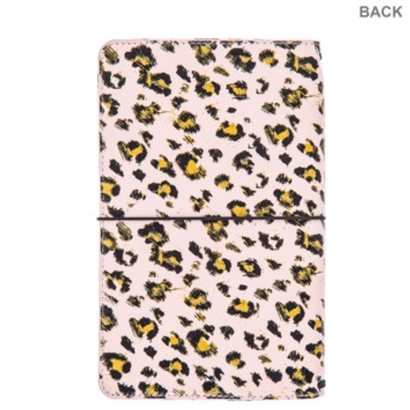Pink Leopard Print Traveler's Notebook - Picture 4 of 5